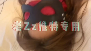 沧州小骚货露脸自慰求插