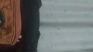 丰满的继母以为我是她的丈夫，我搞砸了她的doggystyle和面部在她的脸上-她是SURP