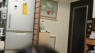 他从湿湿的屌里射给了性伴侣